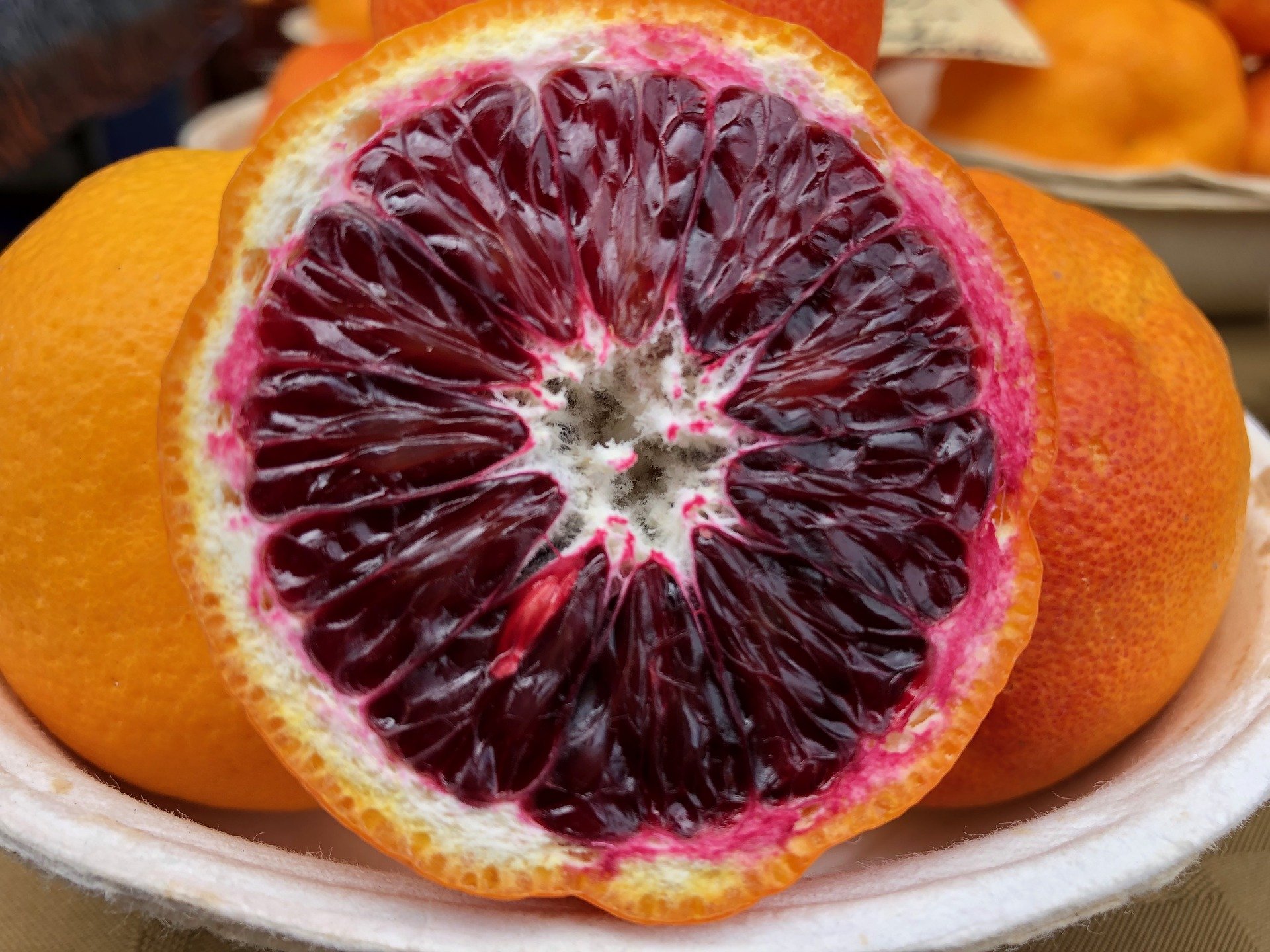 Blood Oranges: 5 Impressive Health Benefits And Nutrition